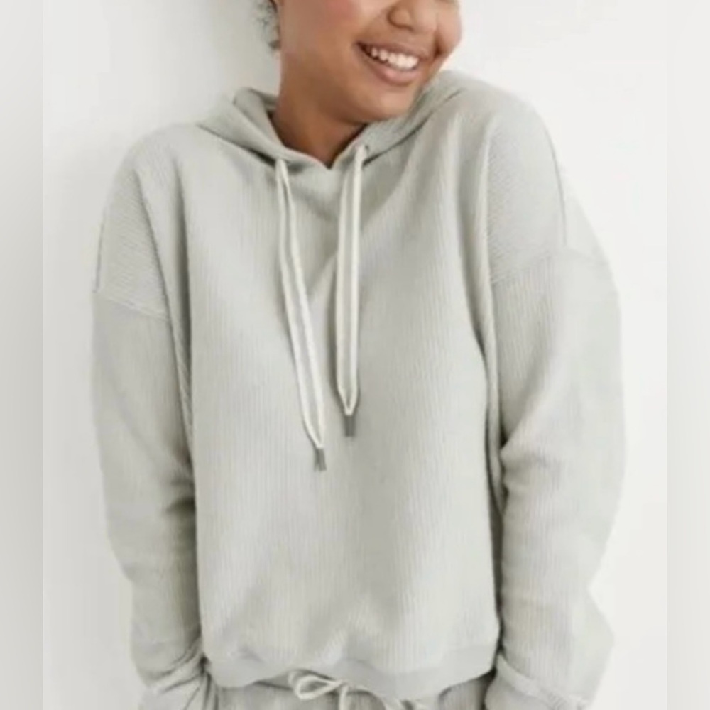 Women’s Aerie Ribbed Grey Cropped Hoodie